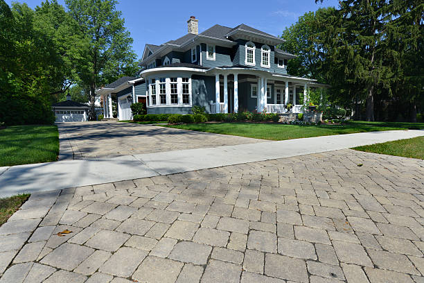 Best Interlocking driveway pavers in Lakes East, CT